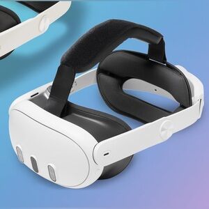 White VR Headset with Black Padding - Unbranded Virtual Reality Headset